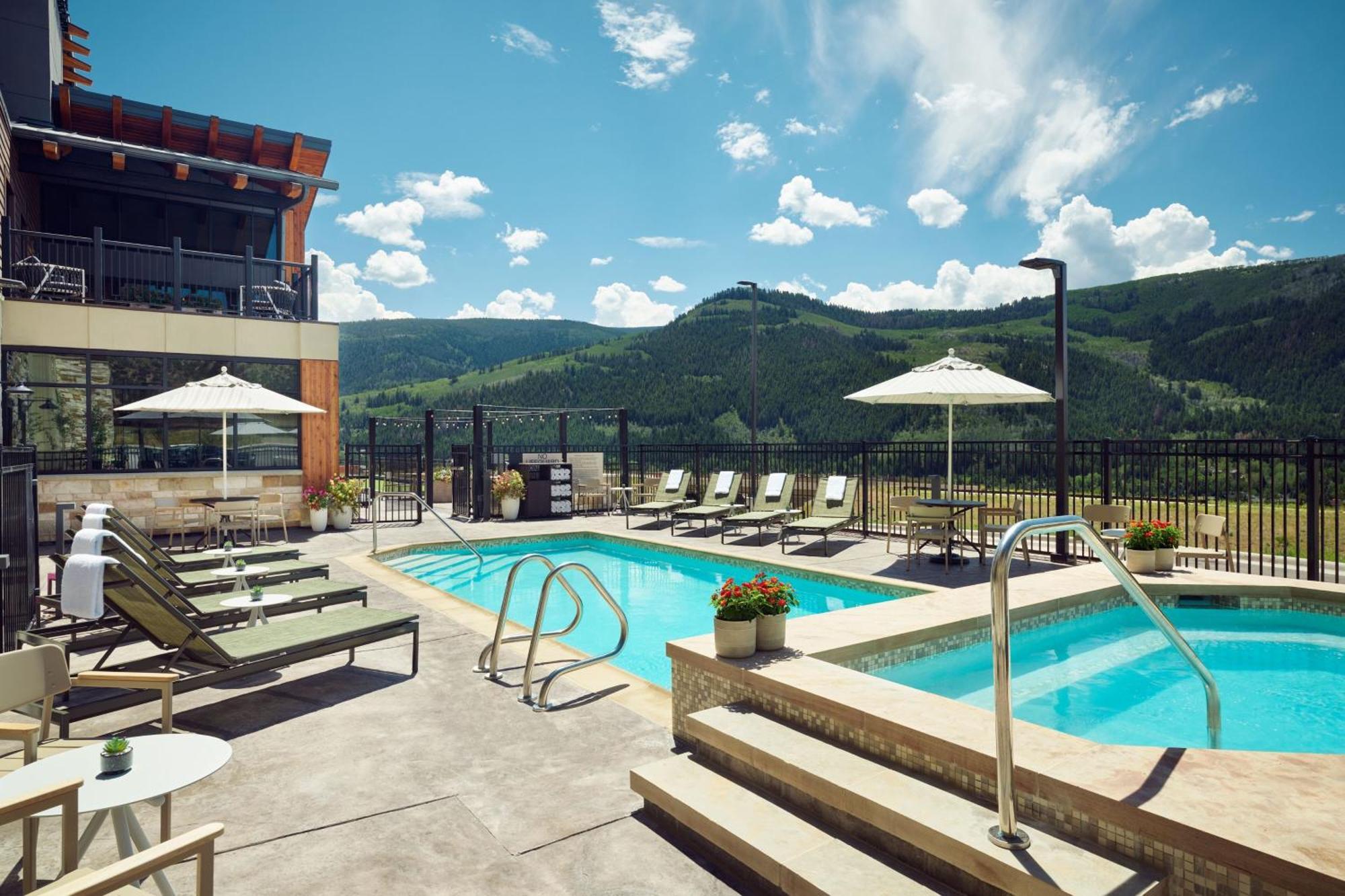 Towneplace Suites By Marriott Avon Vail Valley Exterior photo