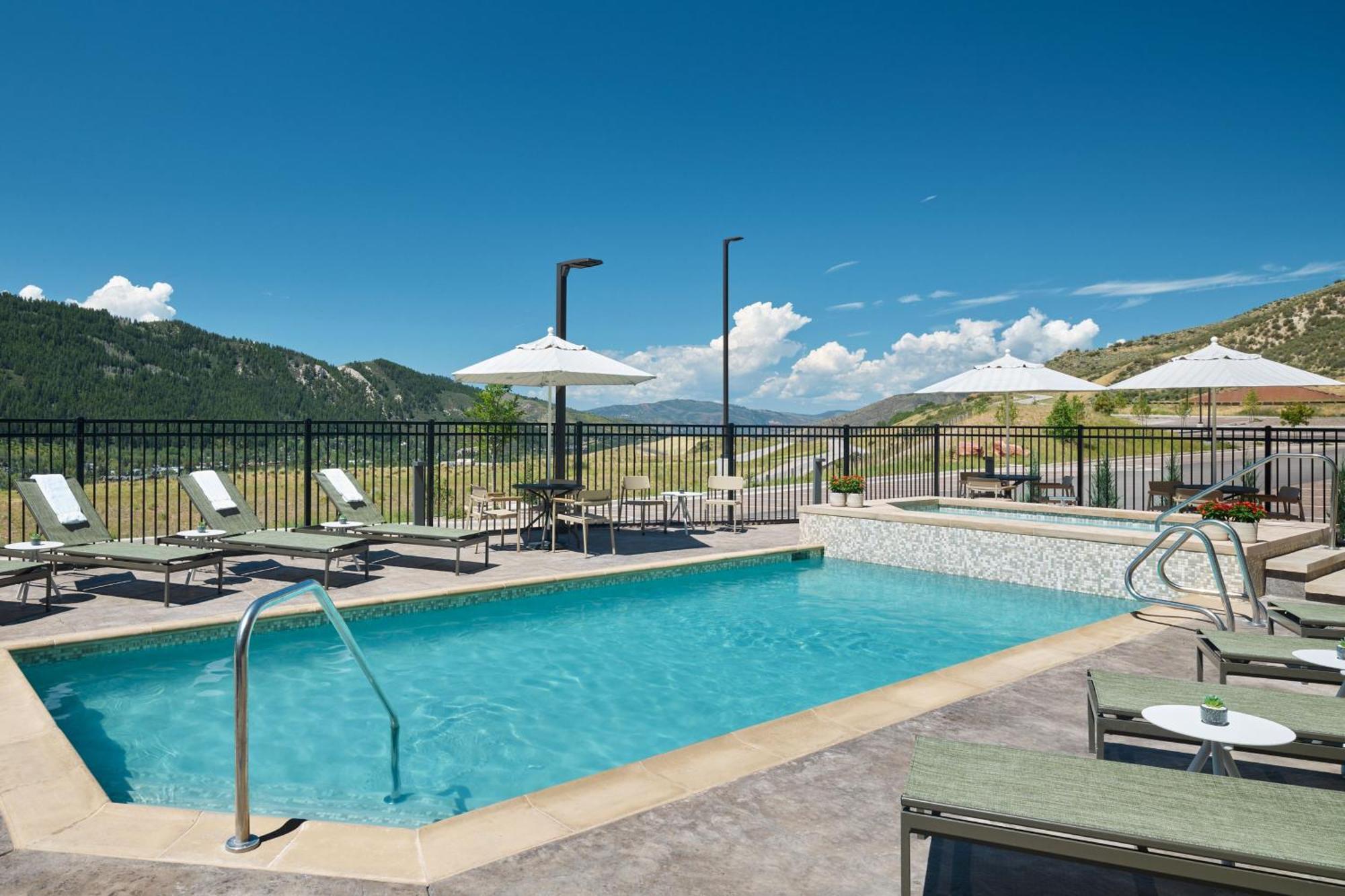 Towneplace Suites By Marriott Avon Vail Valley Exterior photo